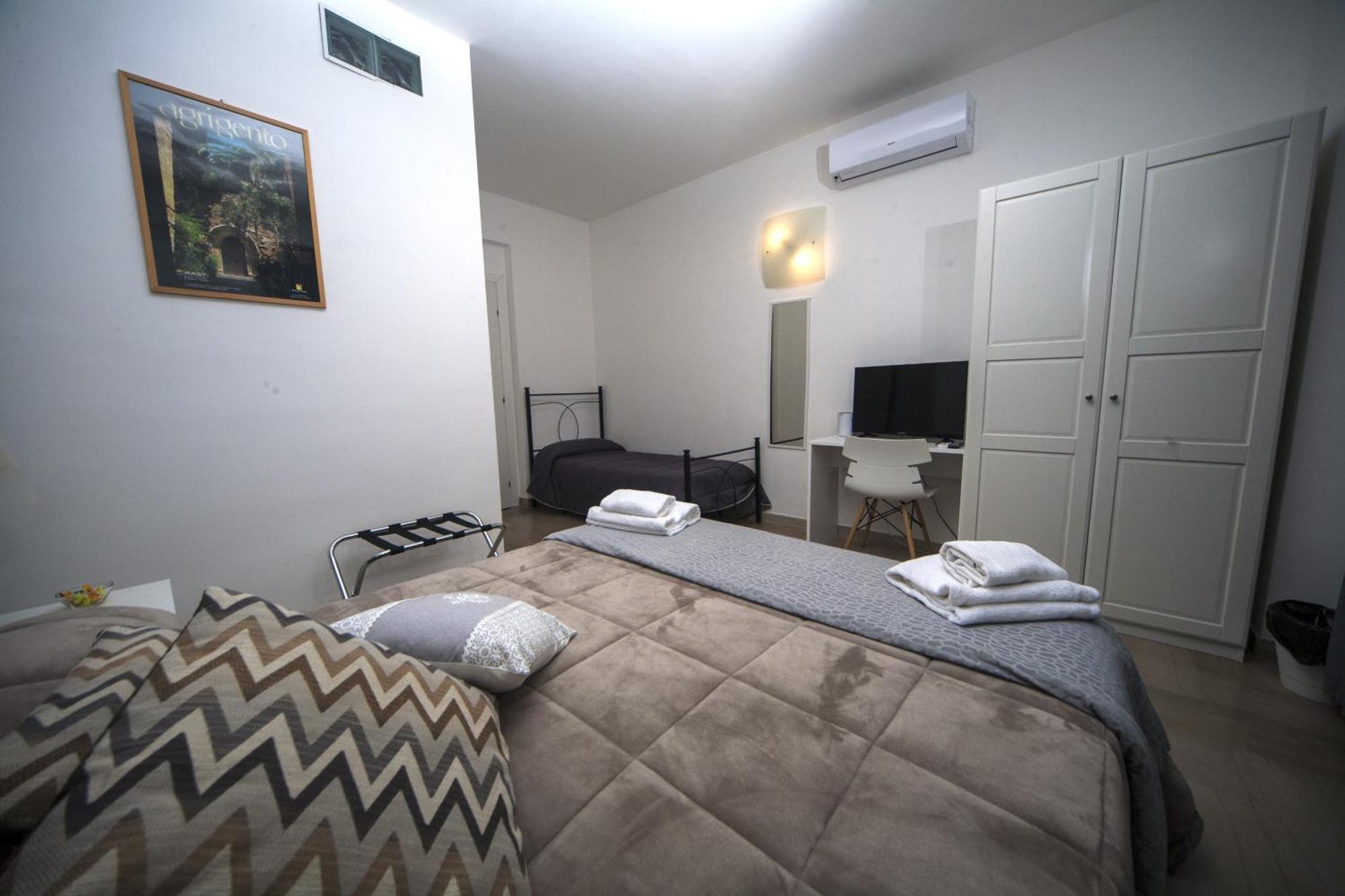 B&B Porta Di Ponte Agrigento Eksteriør billede